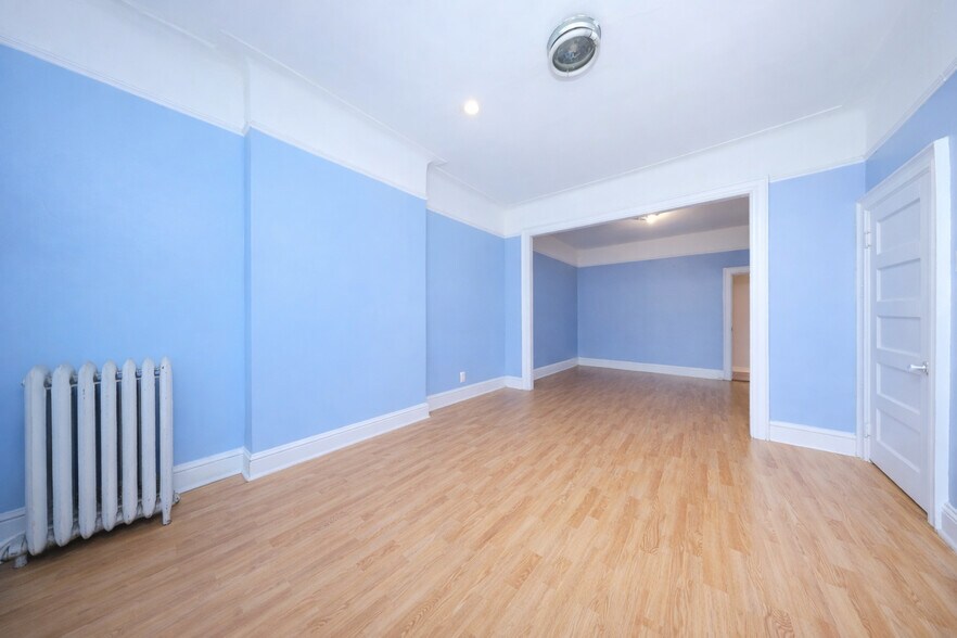 More Photos Of 1848 Coney Island Ave, Brooklyn Flex For Sale