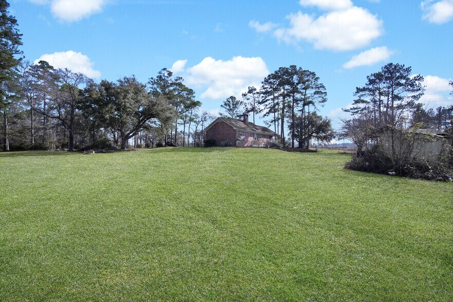 More Photos Of 2060 US Highway 80, Bloomingdale Land For Sale