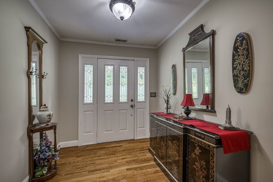 More Photos Of 200 Little Acres Dr, Marion Specialty For Sale