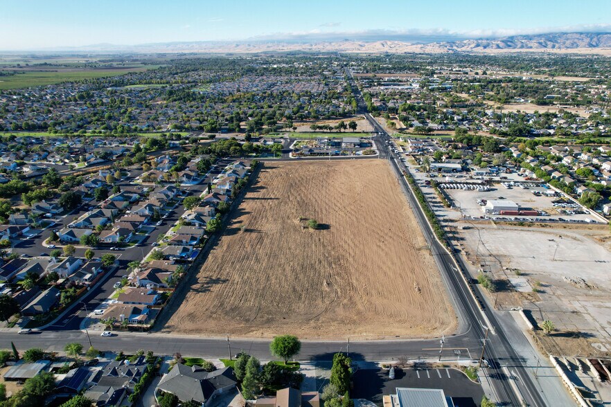 More Photos Of Brentwood Blvd., Brentwood Land For Sale