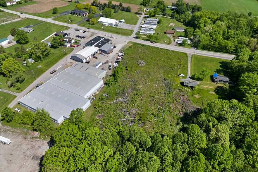 More Photos Of 7464 Sharon Mercer Rd, Mercer General Retail For Sale