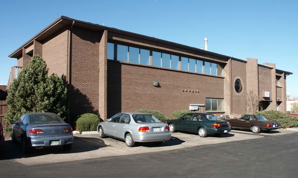 More Photos Of 6574 S Broadway, Littleton Office For Lease