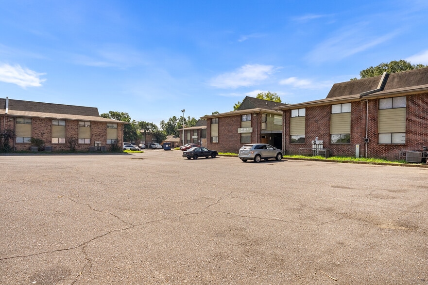 More Photos Of 1920 Florida St, Memphis Apartments For Sale