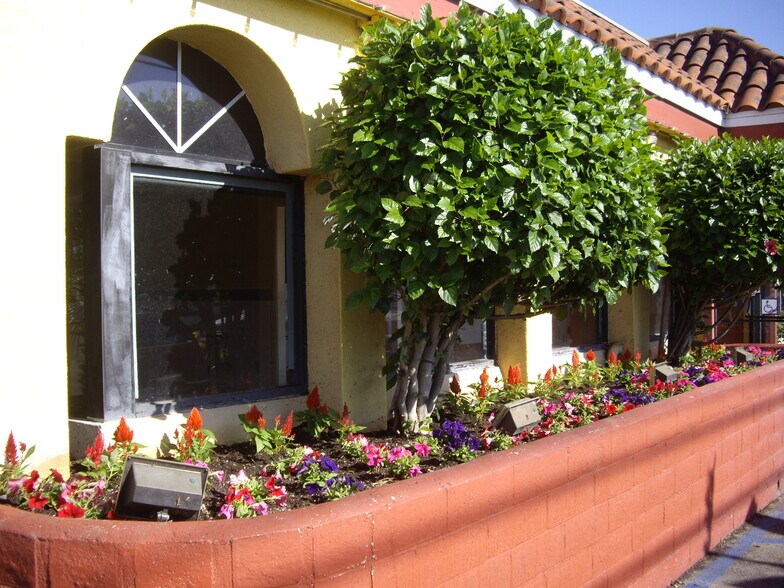 More Photos Of 13640 Goldenwest St, Westminster Restaurant For Lease