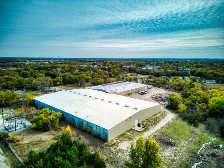More Photos Of 600 Augustus St, Trenton Warehouse For Lease