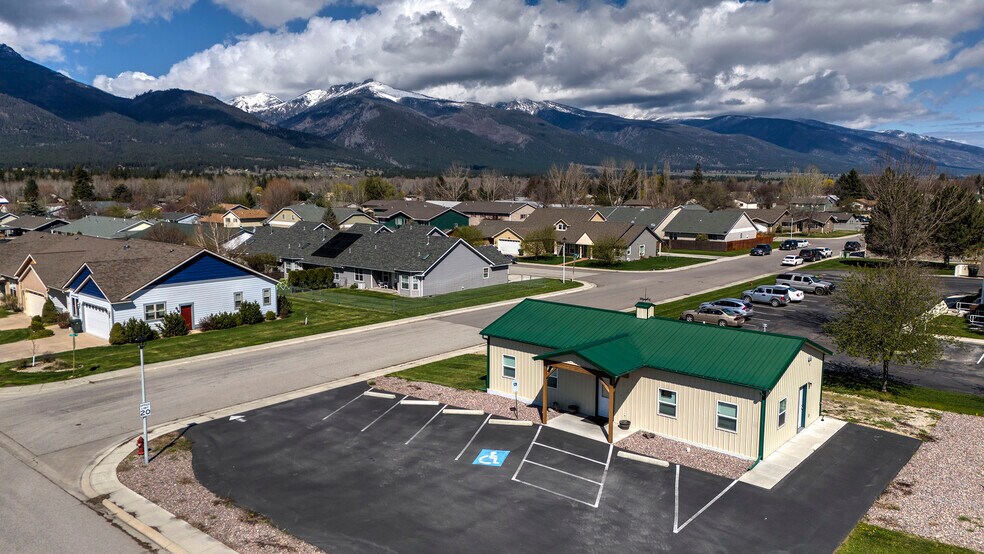 More Photos Of 115 Valley View St, Stevensville Restaurant For Sale