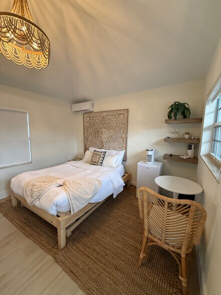 More Photos Of 2502 Tamarind Dr, Hutchinson Island Hotel For Sale