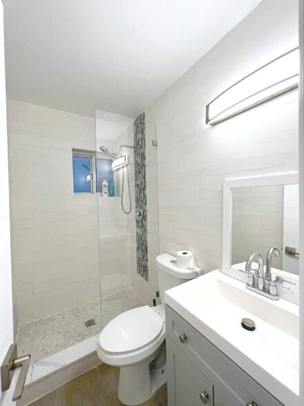 More Photos Of 2201 Greene St, Hollywood Apartments For Sale