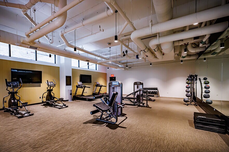 More Photos Of 521 E 2nd St, Tulsa Office For Lease