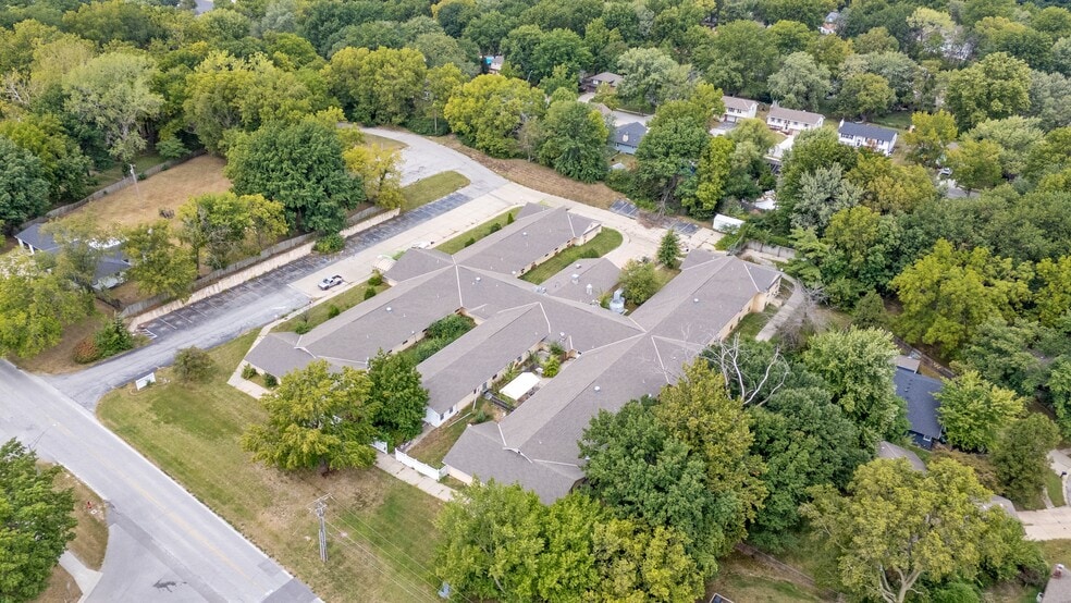 More Photos Of 724 NE 79th Ter, Kansas City Skilled Nursing Facility For Sale