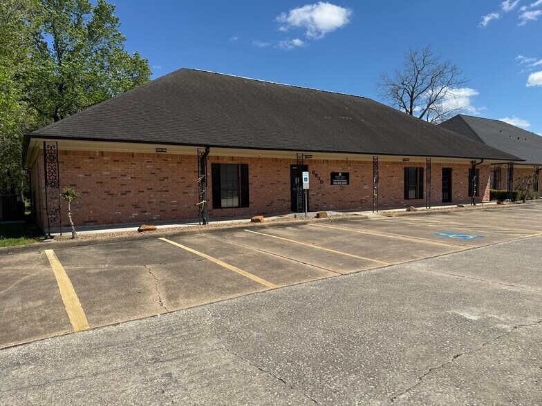 Primary Photo Of 6830 Phelan Blvd, Beaumont Office For Sale