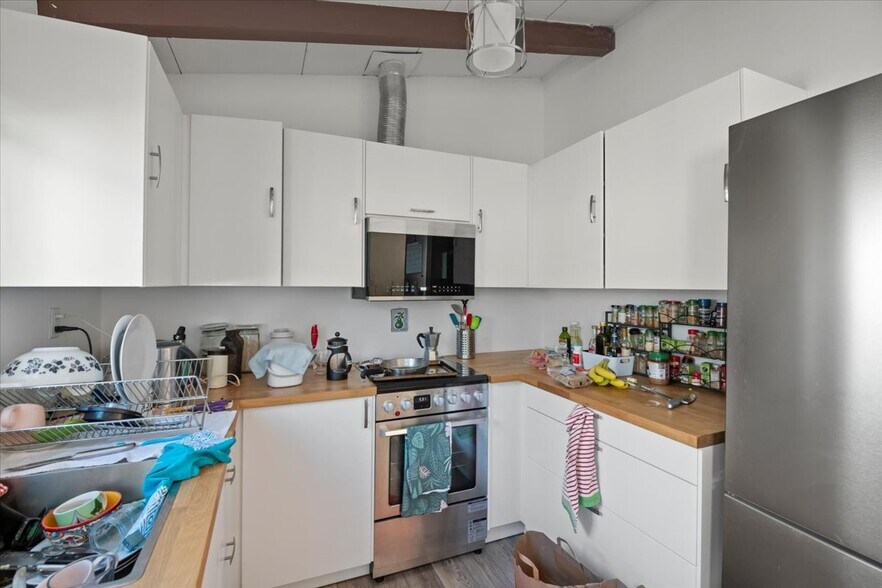 More Photos Of 84 Monte Vista Ave, Oakland Apartments For Sale