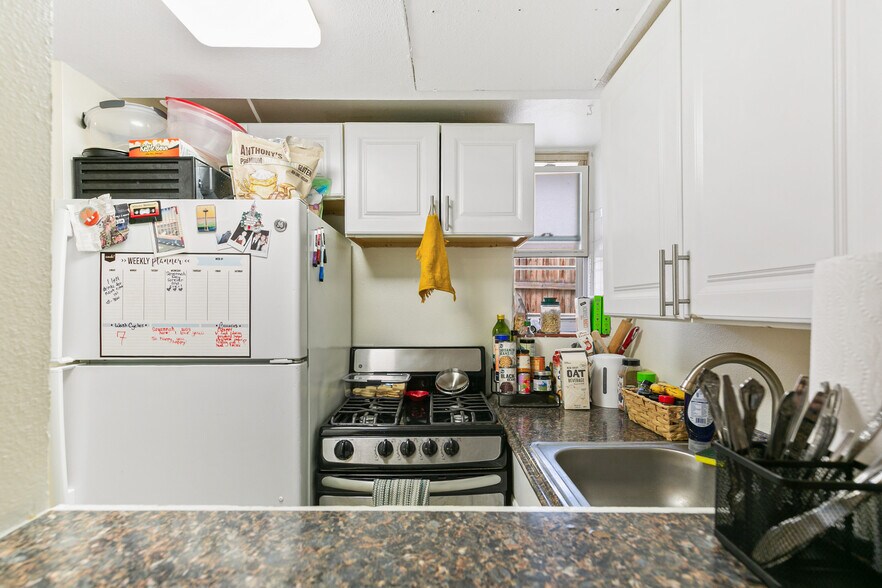 More Photos Of 1195 Birch St, Denver Apartments For Sale