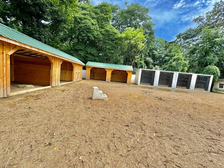 More Photos Of 633 Eagle Ave, West Hempstead Schools For Sale