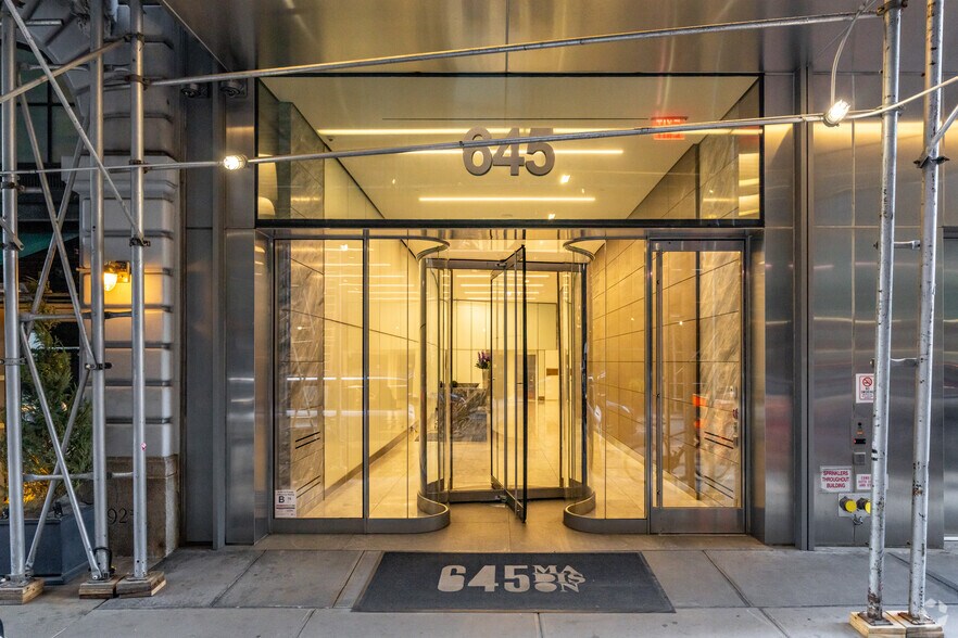 More Photos Of 645 Madison Ave, New York Office For Lease