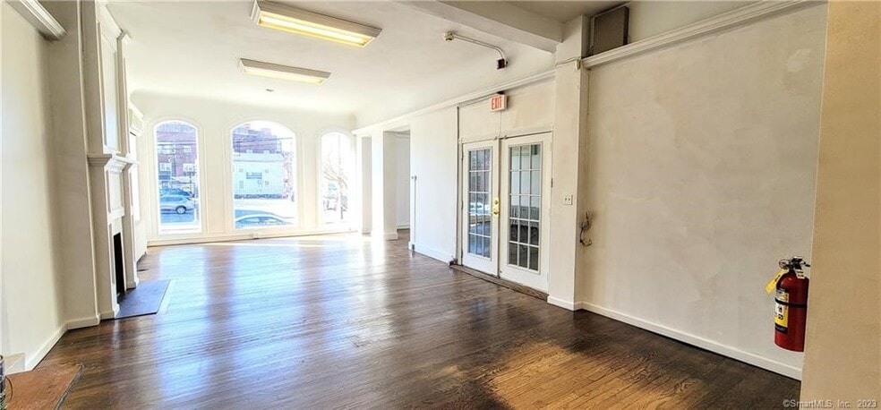 More Photos Of 93 Whitney Ave, New Haven Storefront Retail Residential For Lease