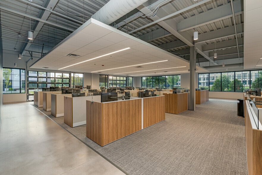 More Photos Of 7910 Microsoft Way, Charlotte Office For Sale