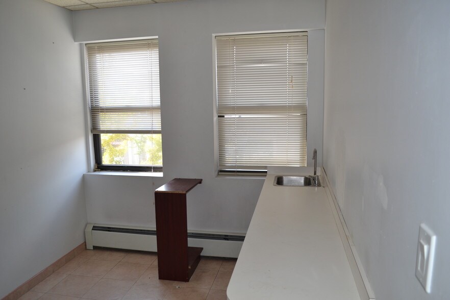 More Photos Of 4912 Bergenline Ave, West New York Health Club For Lease