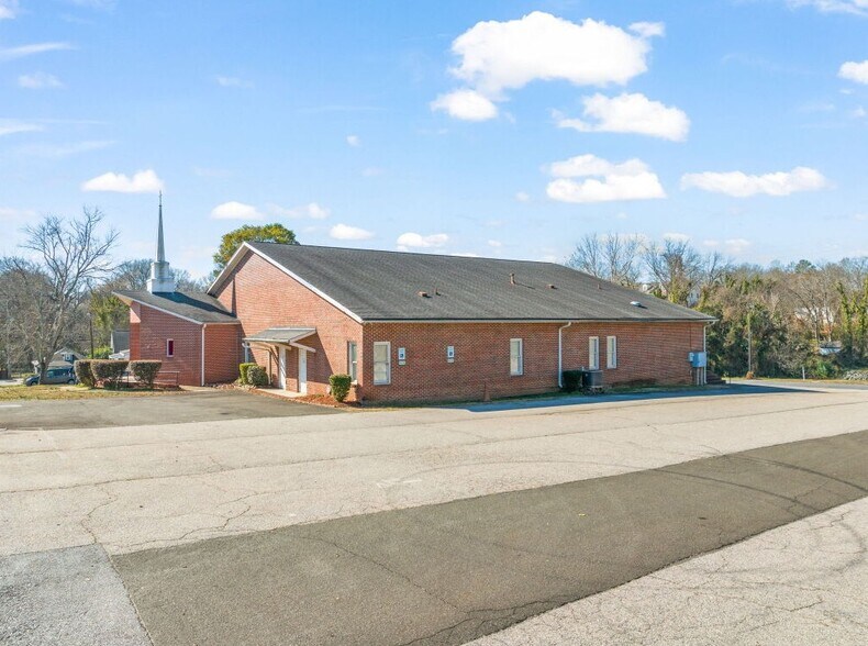 Primary Photo Of 1110 Holmes St, Raleigh Specialty For Sale