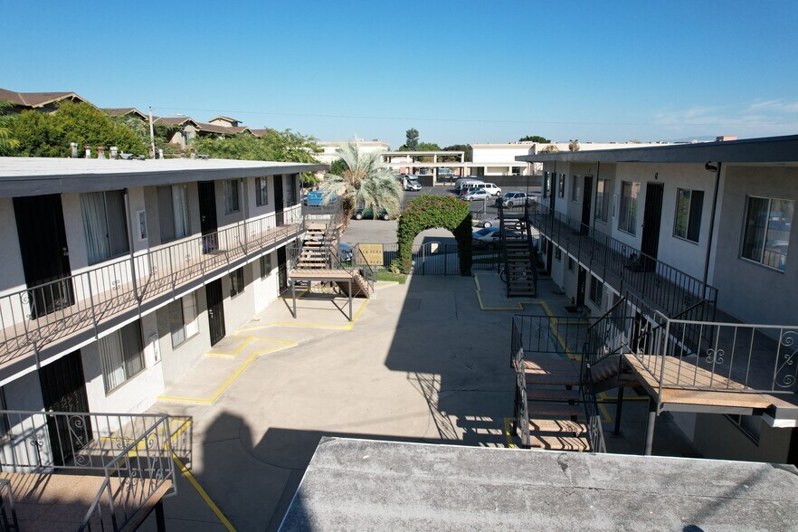 More Photos Of 119-135 S Fahrion Pl, Anaheim Apartments For Sale