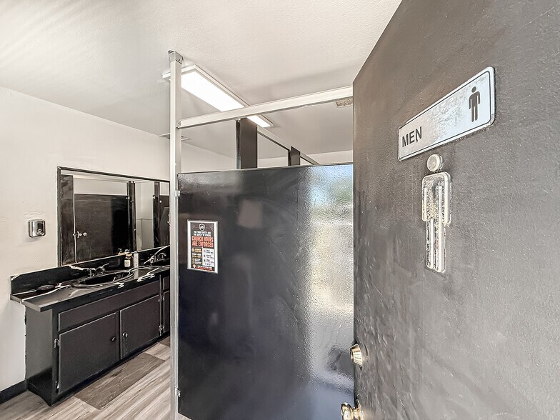 More Photos Of 1492 Sinaloa Rd, Simi Valley Religious Facility For Sale
