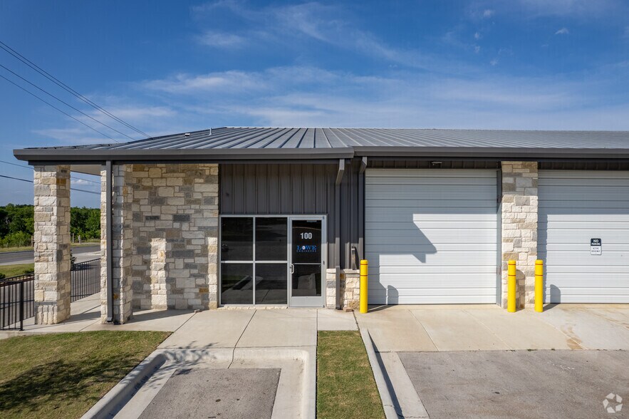 More Photos Of 200 Lehman Rd, Kyle Flex For Lease