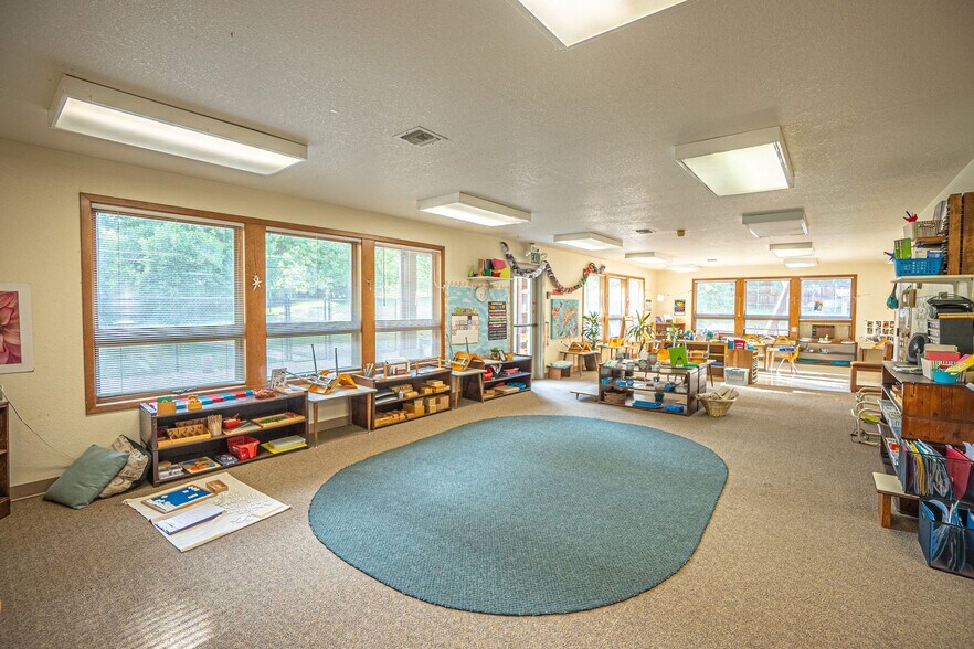 More Photos Of 461 Tyler Ave, Louisville Schools For Lease