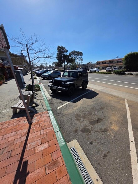 More Photos Of 1135 Camino del Mar, Del Mar Office For Lease