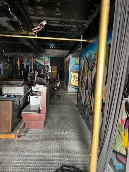 More Photos Of 5 Main Rd, Tiverton Storefront Retail Office For Lease