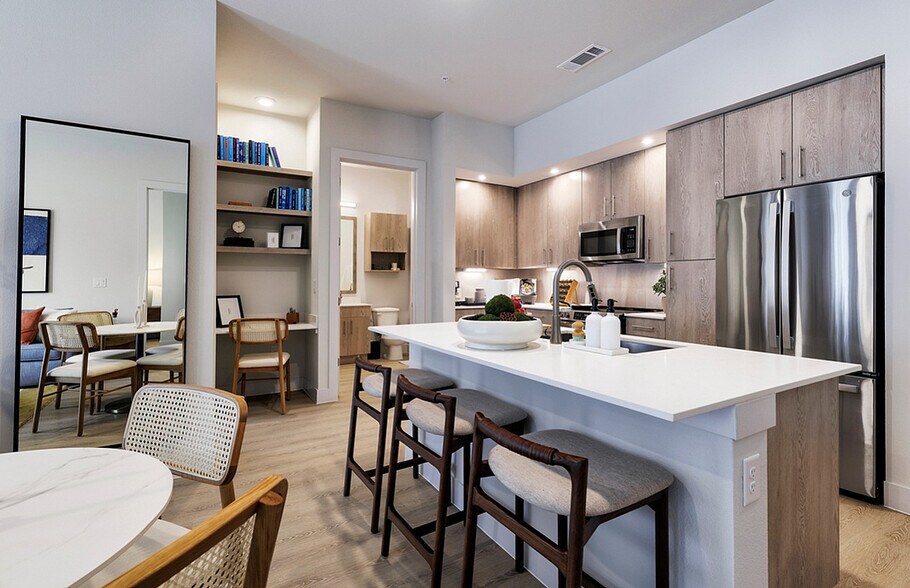 More Photos Of 7910 S New Braunfels, San Antonio Apartments For Lease