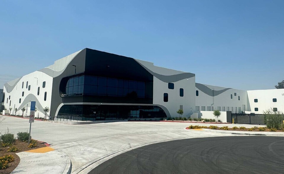 More Photos Of 773 S Foisy St, San Bernardino Warehouse For Sale