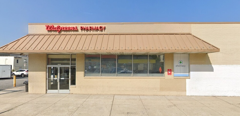 More Photos Of 3700 Falls Rd, Baltimore Drugstore For Lease