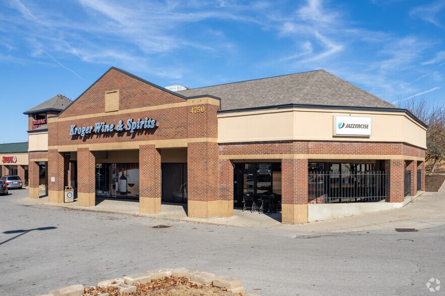 More Photos Of 4750 Hartland Village Dr, Lexington Unknown For Lease