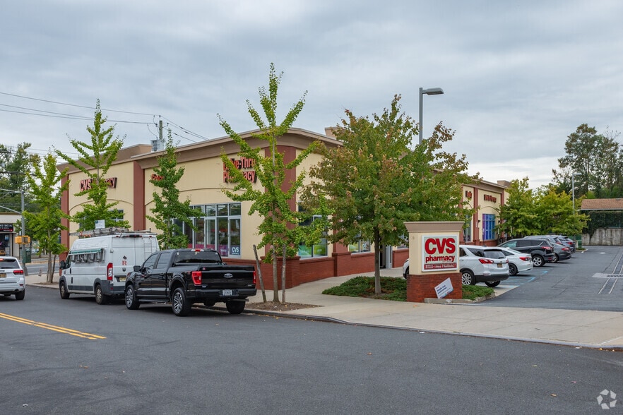 More Photos Of 4051-4055 Hylan Blvd, Staten Island Drugstore For Sale