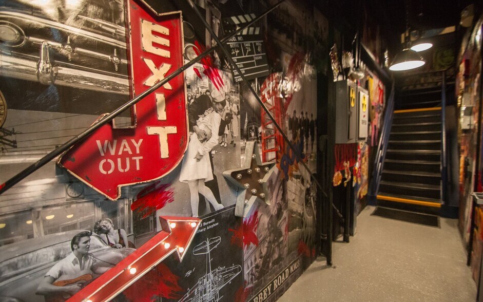 More Photos Of 1031 S Victory Blvd, Burbank Warehouse For Lease