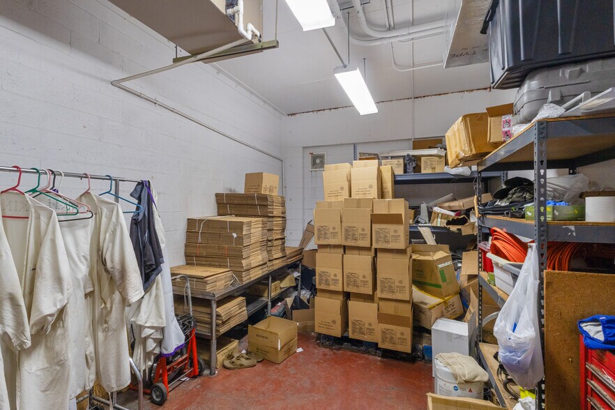 More Photos Of 303 Kalihi St, Honolulu Food Processing For Sale
