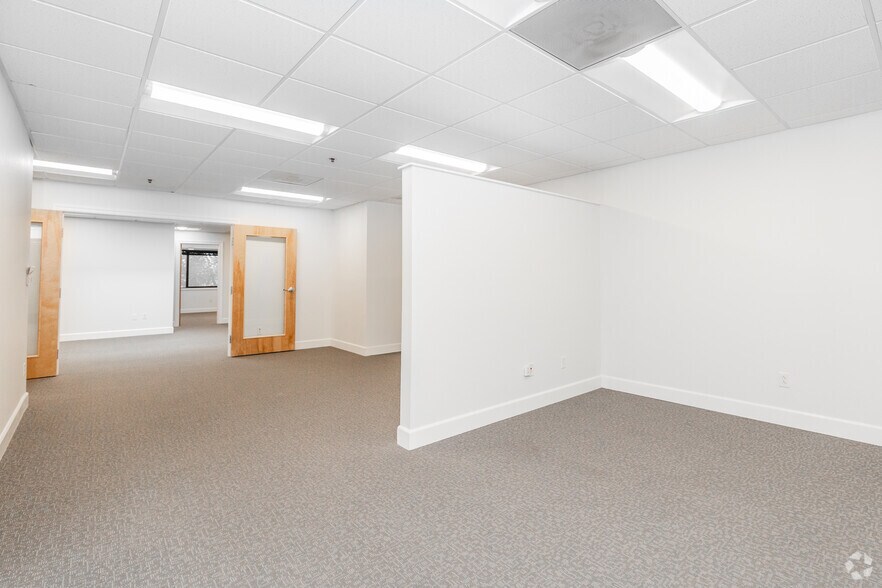More Photos Of 825 Gravenstein Hwy N, Sebastopol Office For Lease