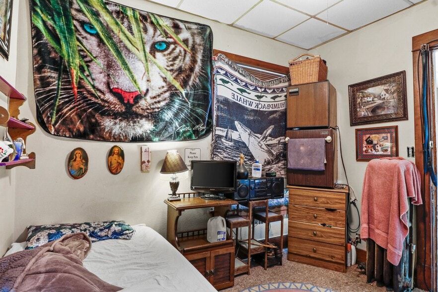 More Photos Of 2118 Atwood Ave, Madison Storefront For Sale