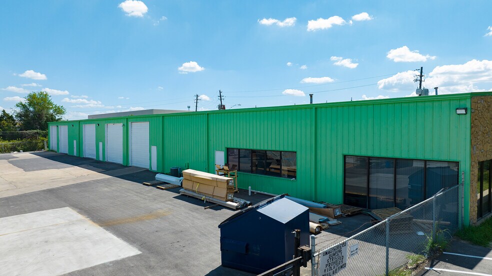 More Photos Of 4204-4210 Felter, Austin Unknown For Lease