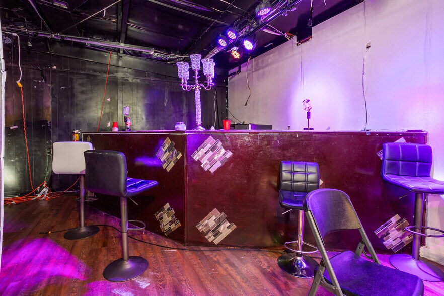 More Photos Of 707 Wilmer Ave, Anniston Office For Sale