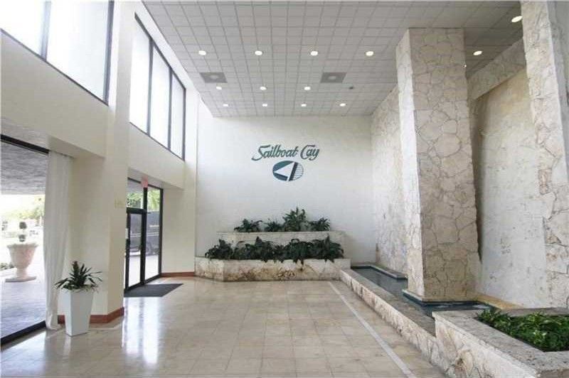 More Photos Of 13499 Biscayne Blvd, Miami Apartments For Lease