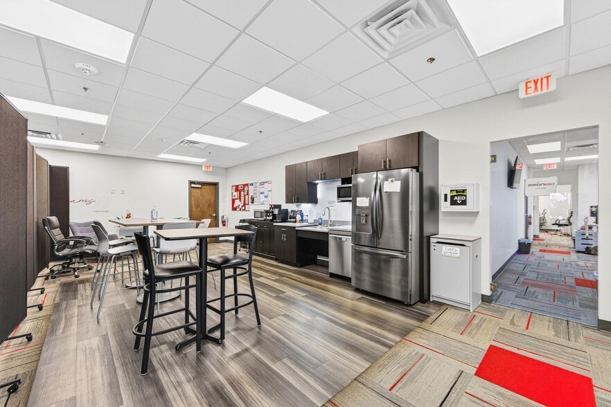 More Photos Of 930 S Harbor City Blvd SW, Melbourne Office For Sale