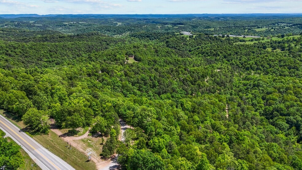 More Photos Of 10 Mint Ridge Rd, Eureka Springs Trailer Camper Park For Sale