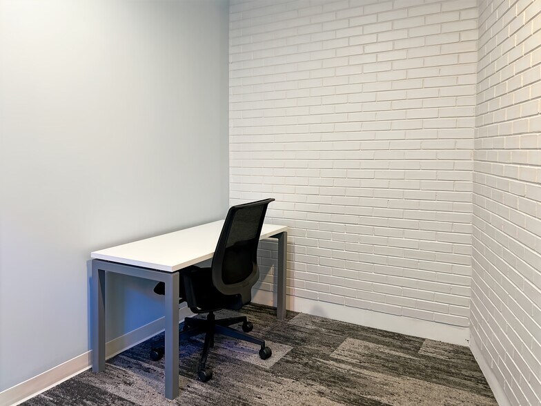 More Photos Of 3117 Whiting Ave, Charlotte Coworking Space