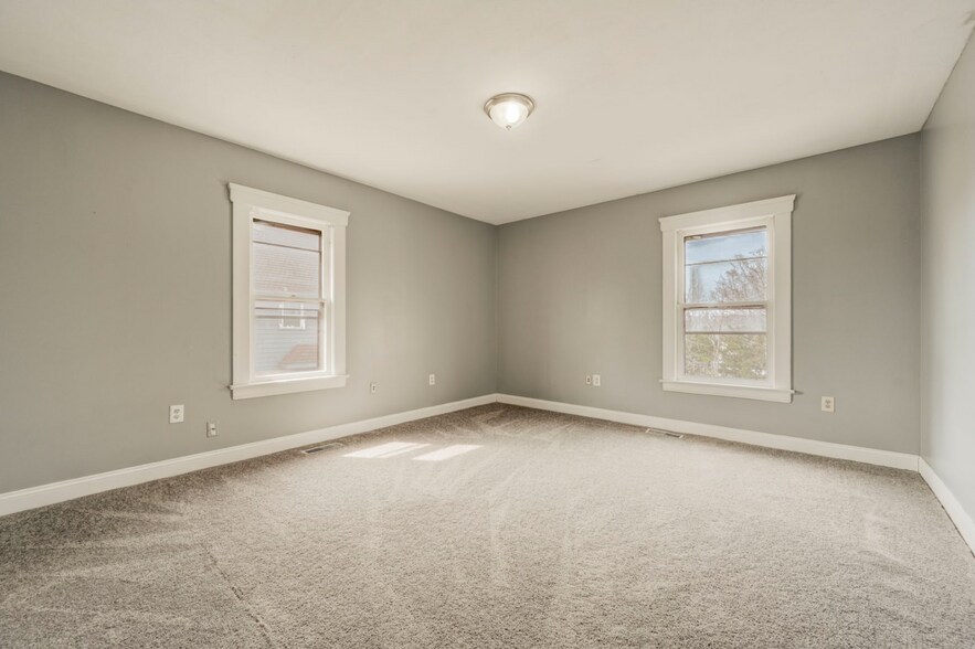 More Photos Of 4432 Pearl Rd, Cleveland Specialty For Sale