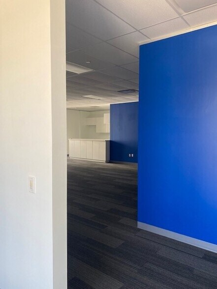 More Photos Of 12560 Reed Rd, Sugar Land Light Manufacturing For Lease