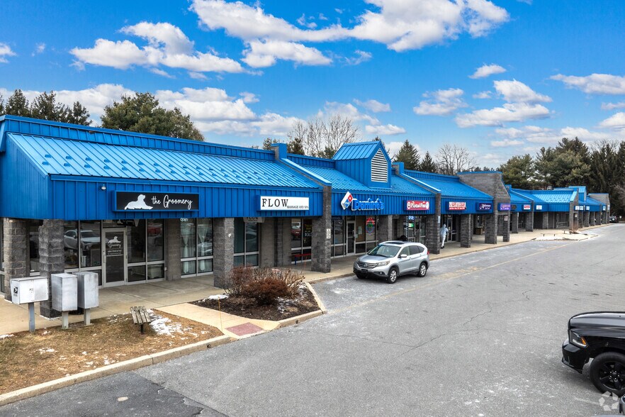 Primary Photo Of 7720 Main St, FOGELSVILLE Storefront For Lease
