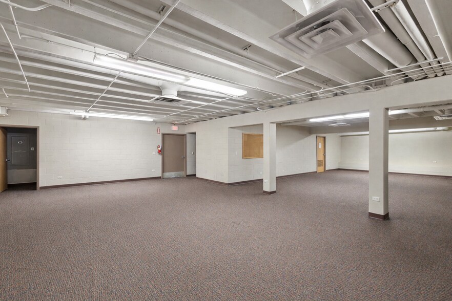More Photos Of 125 W Exchange Pl, Kalamazoo Medical For Lease