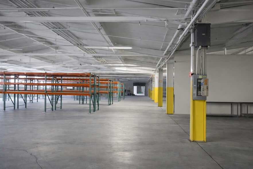 More Photos Of 6425 San Leandro St, Oakland Industrial For Sale