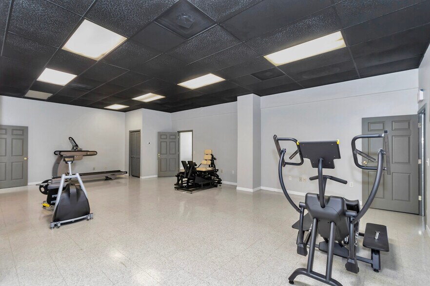 More Photos Of 7365 SW 38th St, Ocala Warehouse For Lease